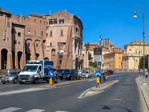 ZTL circulation interdite Panneau ZTL Italie – Zona a Traffico Limitato